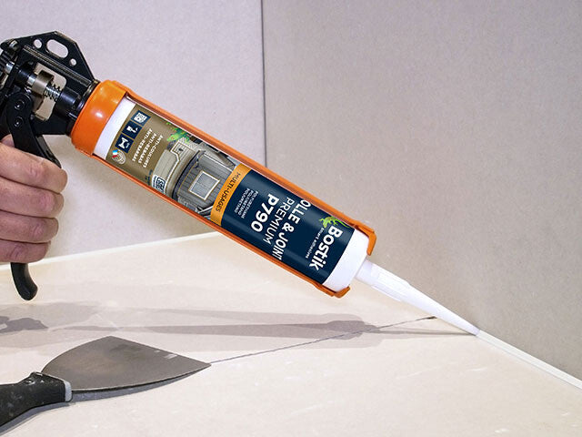 Mastic multi-usages Bostik P790 Colle et Joint Premium